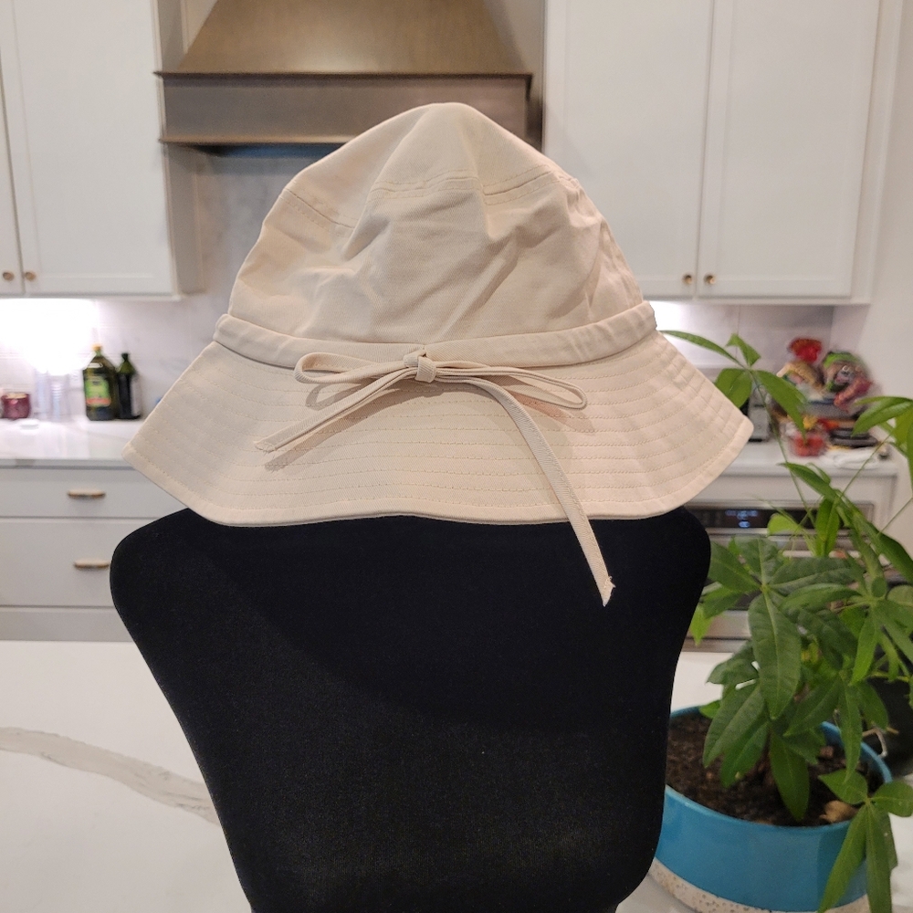 Anthropologie Cream Bucket Hat with Bow Detail